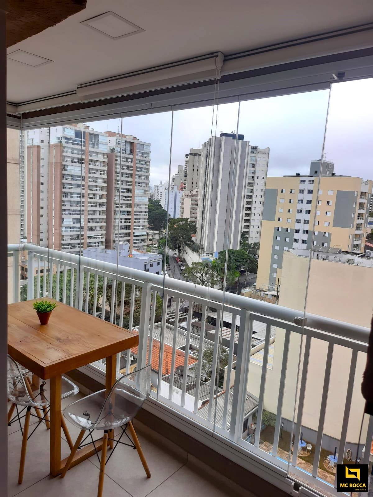 Apartamento à venda com 2 quartos, 74m² - Foto 1