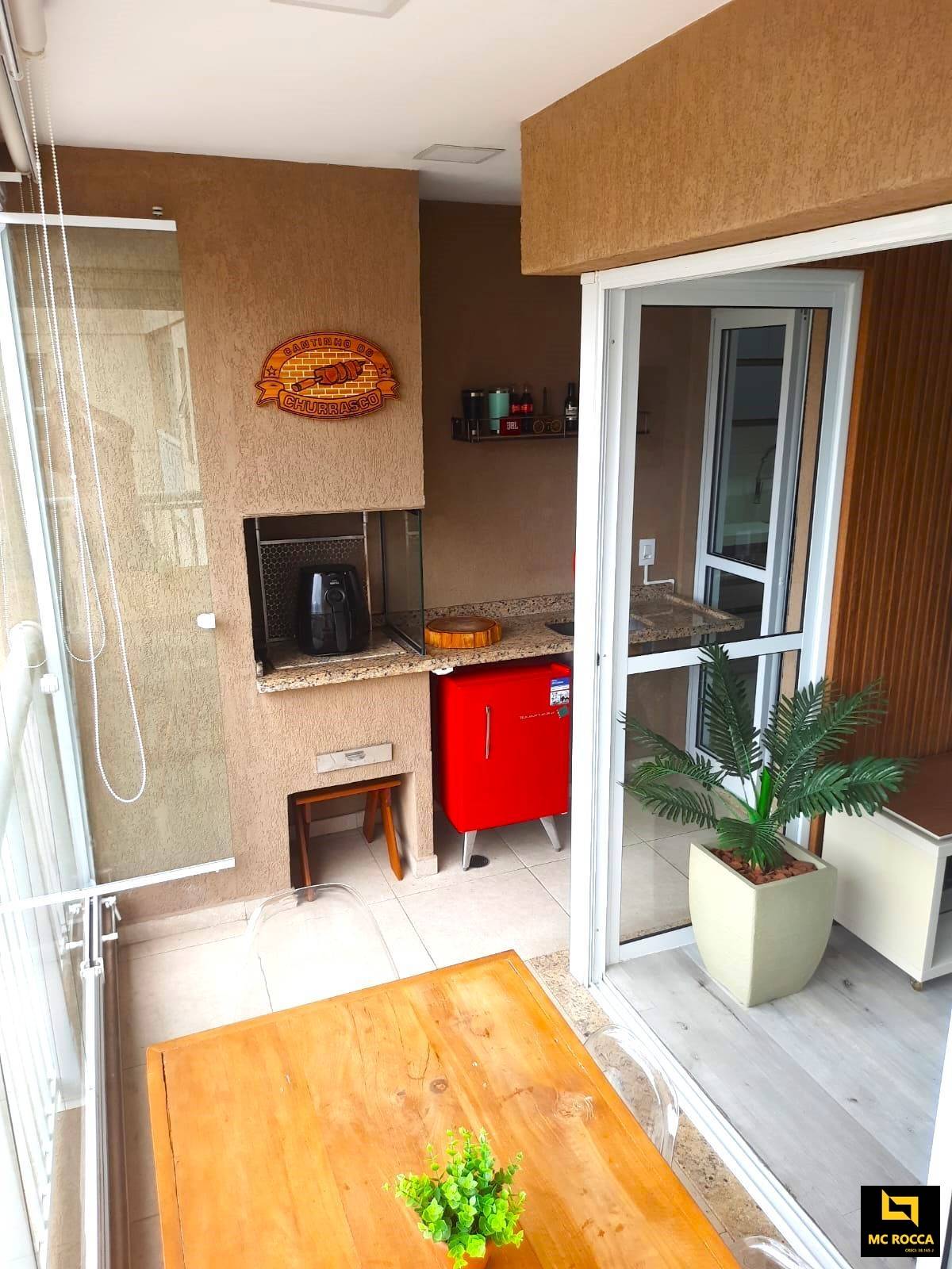 Apartamento à venda com 2 quartos, 74m² - Foto 2