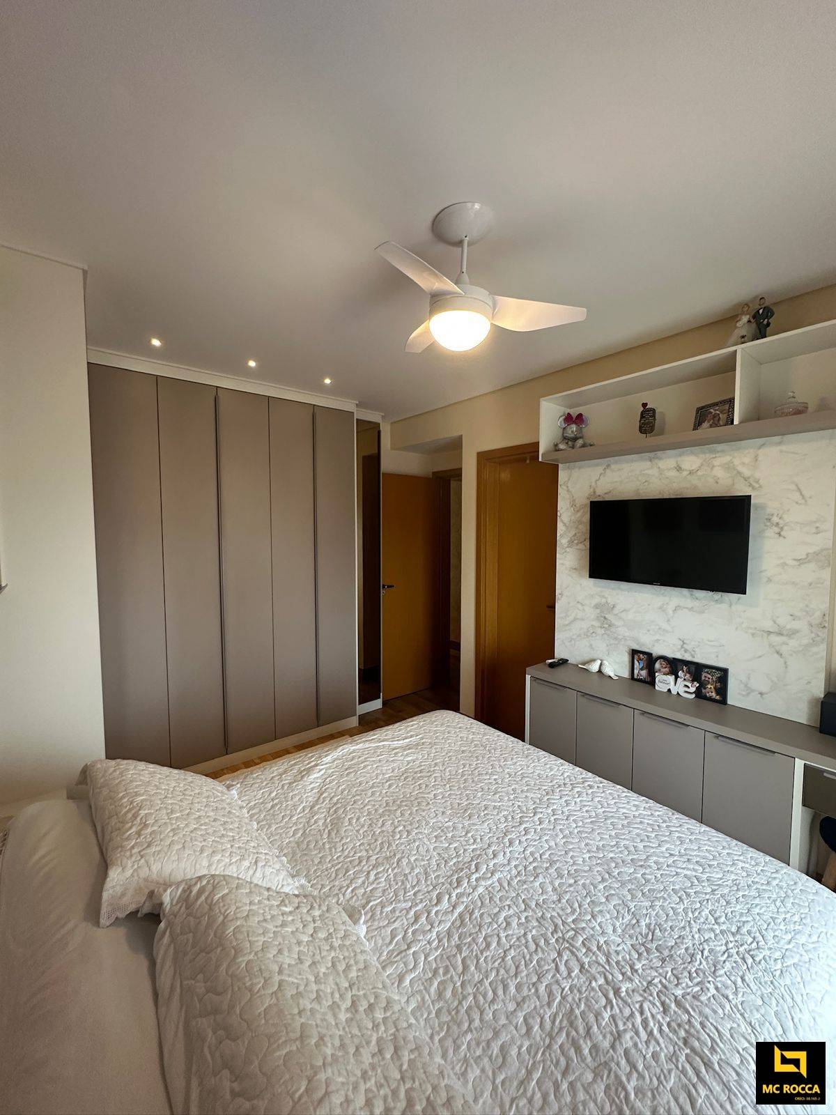 Apartamento à venda com 3 quartos, 126m² - Foto 10