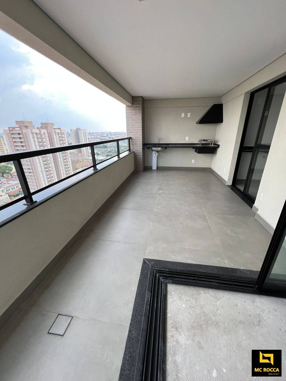 Apartamento à venda com 3 quartos, 161m² - Foto 5