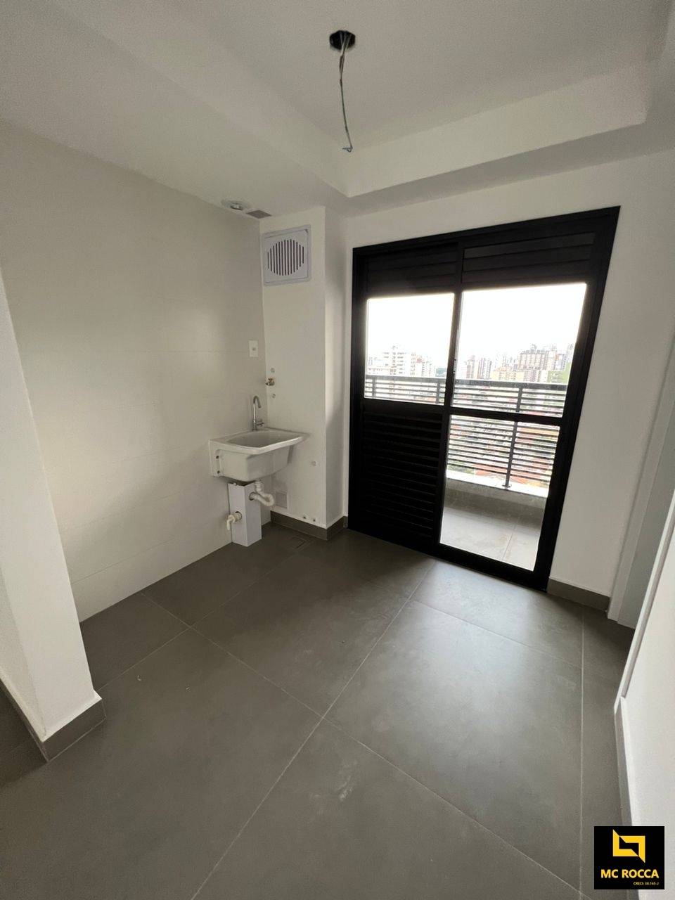 Apartamento à venda com 3 quartos, 161m² - Foto 9