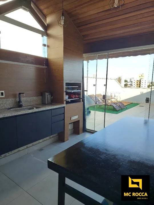 Cobertura à venda com 2 quartos, 134m² - Foto 2